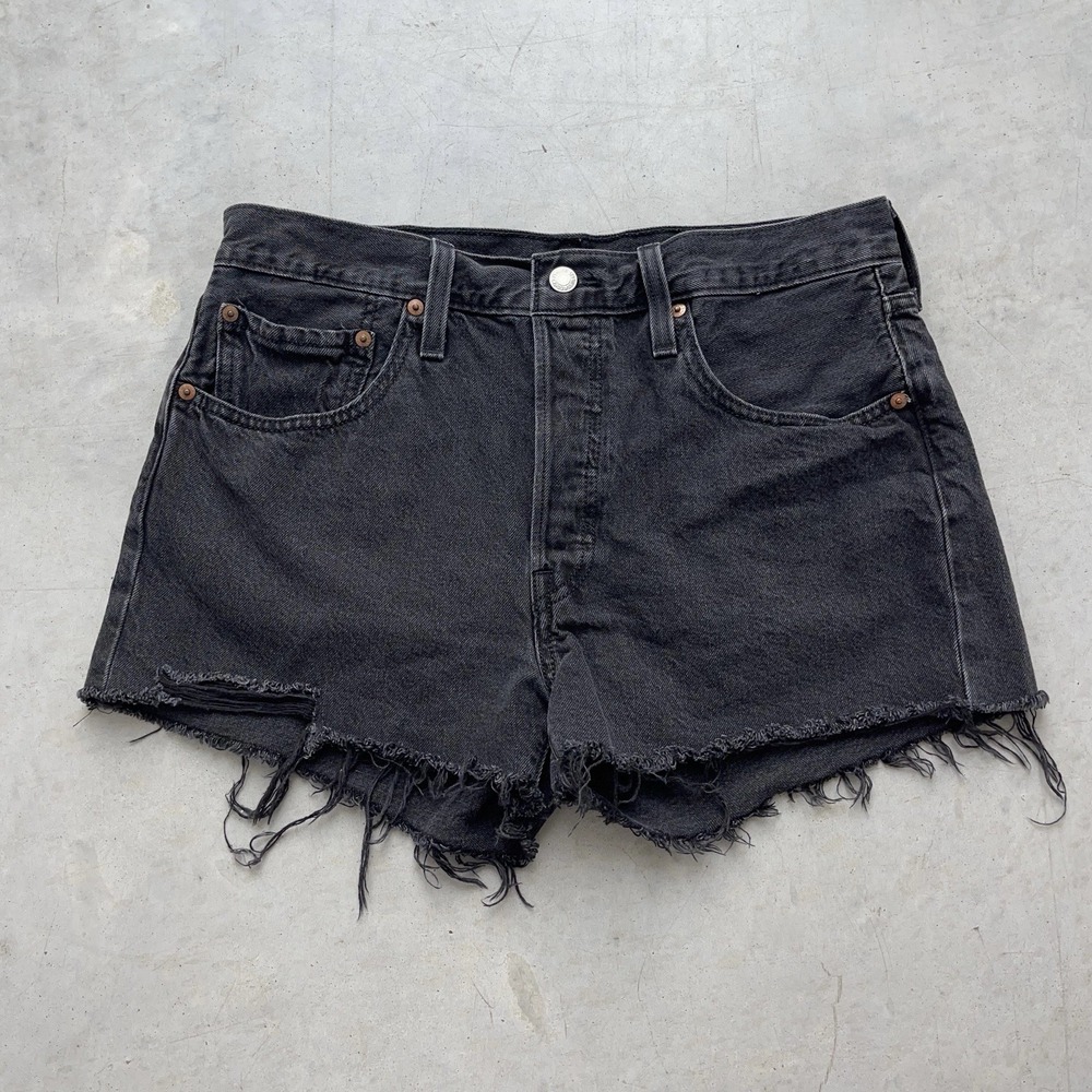 Vintage Levi's 501 Button Fly Cutoff Frayed Shorts Size 30 Black (Fits 32x3)